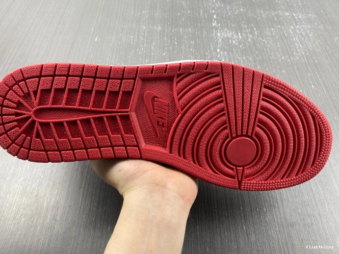 1 Jordan Low Retro Chicago Air 705329-600 1006